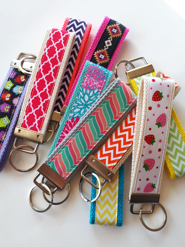 Wholesale 6 KEY FOB Wristlet- Wrist Keychain- Womens Gift Under 10 – Sweet  Sparrow Design