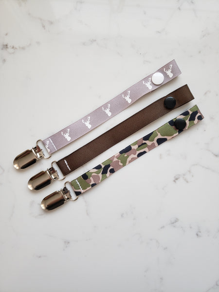 Camo PACIFIER CLIP - Deer Head Soother Clip - Baby Boy Shower Gift Set - Boys Universal Pacifier Holder - Paci Clip Soothie String